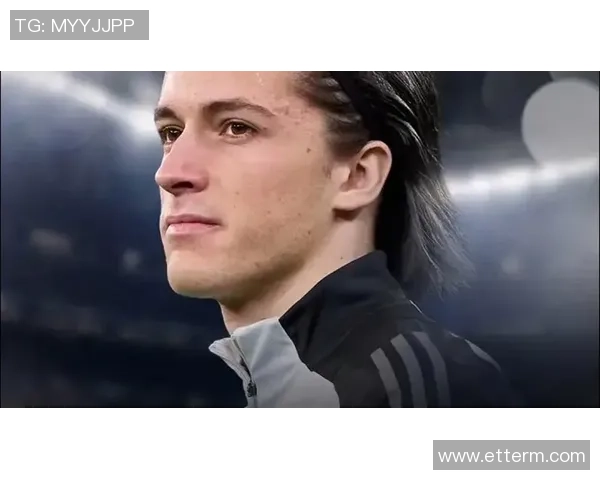 足球明星下巴特写图片欣赏展现运动员魅力与风采