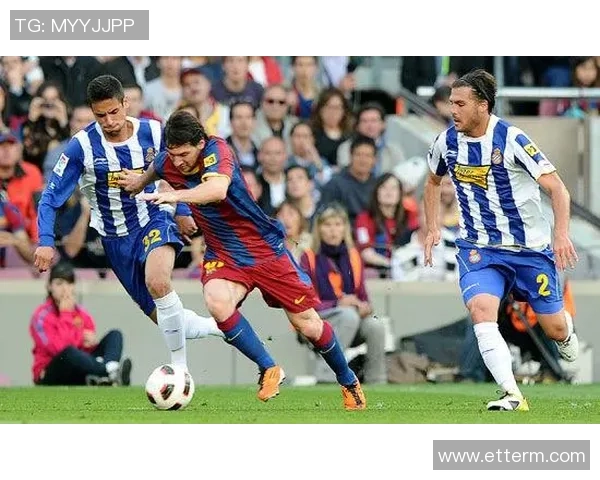 足球深度：解密重庆足球队的快攻